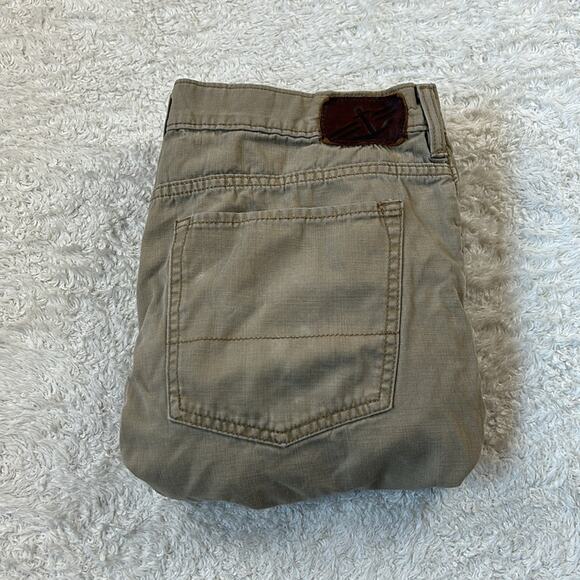 Dockers khaki pants in 5 pocket jean cut, size 33x32 - Picture 1 of 10
